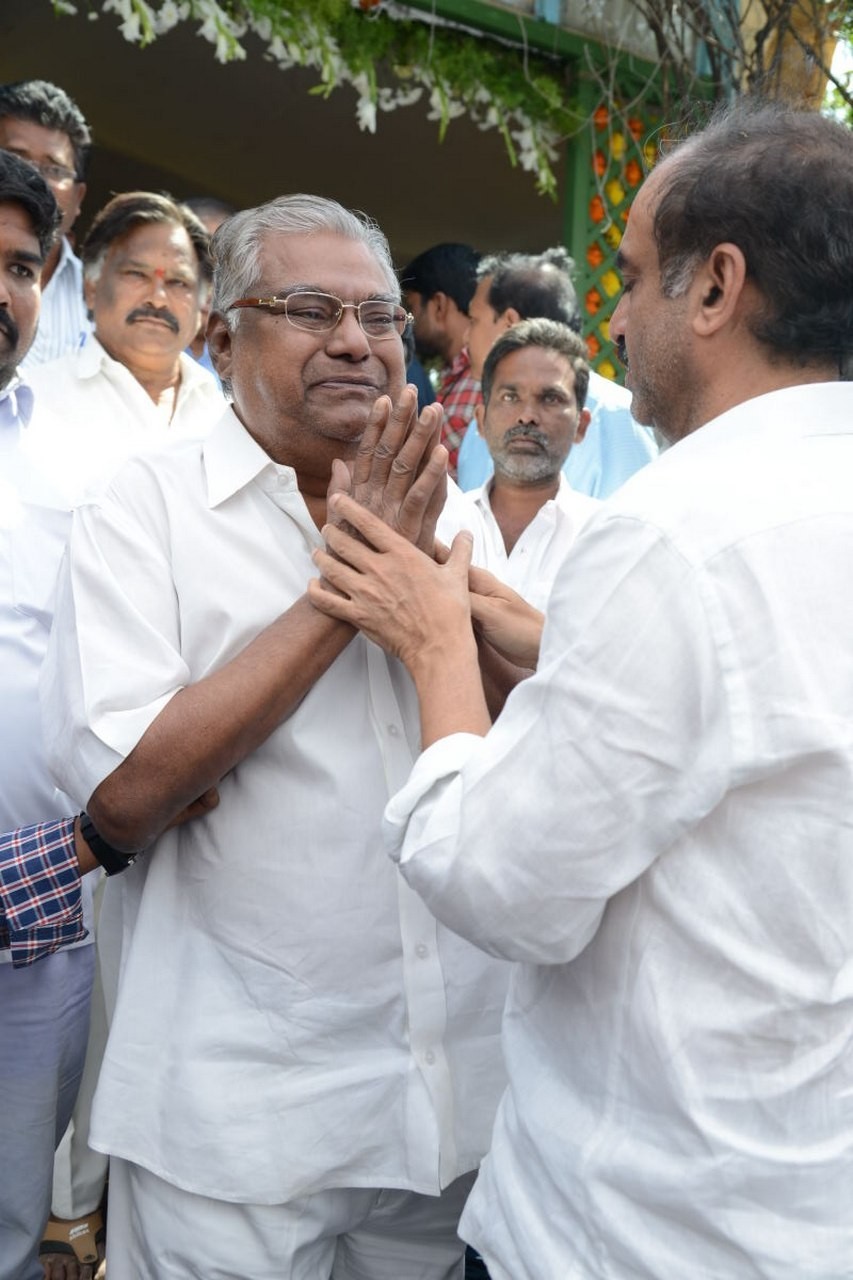 D Ramanaidu Anthima Yatra 03 - 22 / 282 photos
