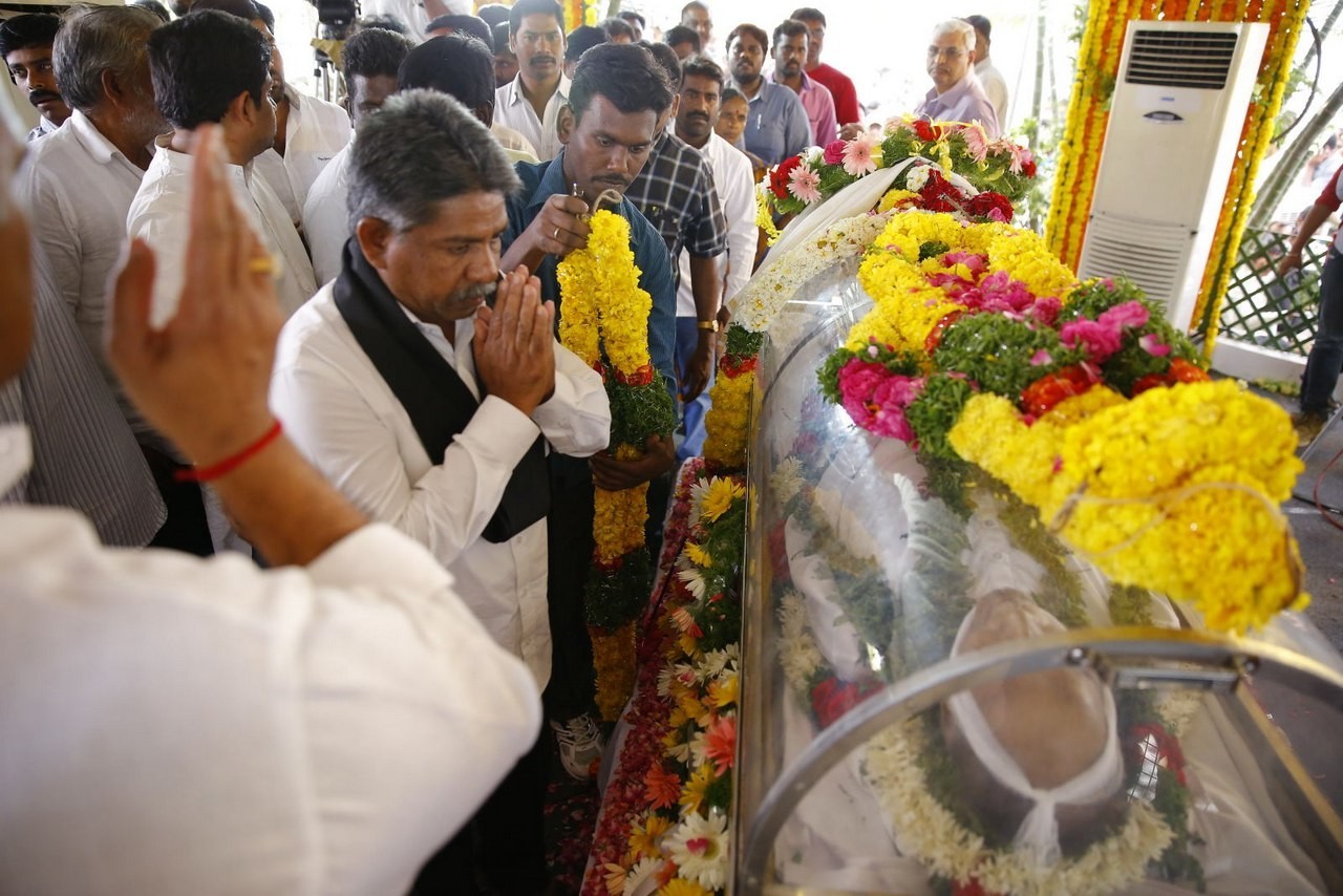 D Ramanaidu Anthima Yatra 03 - 66 / 282 photos