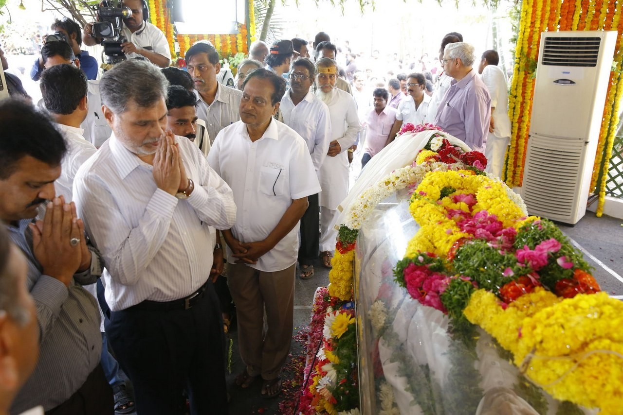 D Ramanaidu Anthima Yatra 03 - 76 / 282 photos