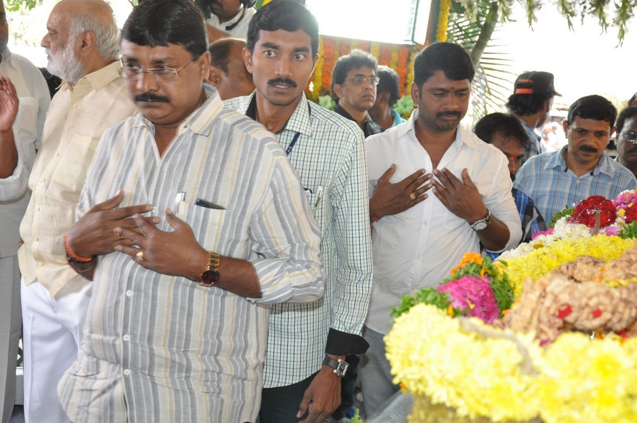 D Ramanaidu Anthima Yatra 03 - 81 / 282 photos