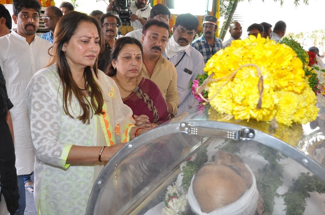 D Ramanaidu Anthima Yatra 03 - 90 / 282 photos