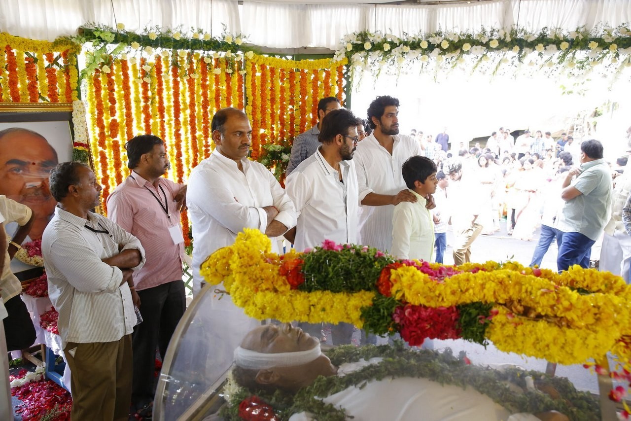 D Ramanaidu Anthima Yatra 03 - 114 / 282 photos