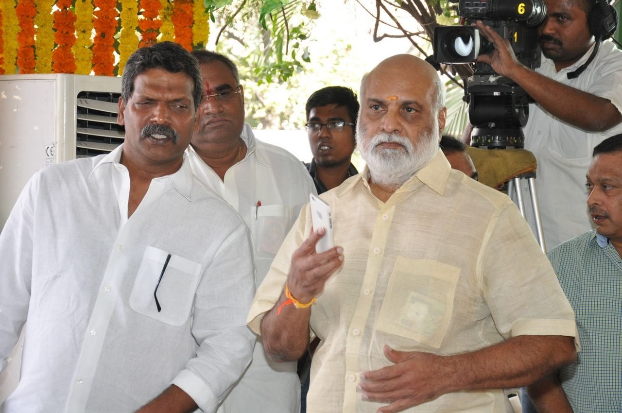 D Ramanaidu Anthima Yatra 03 - 126 / 282 photos