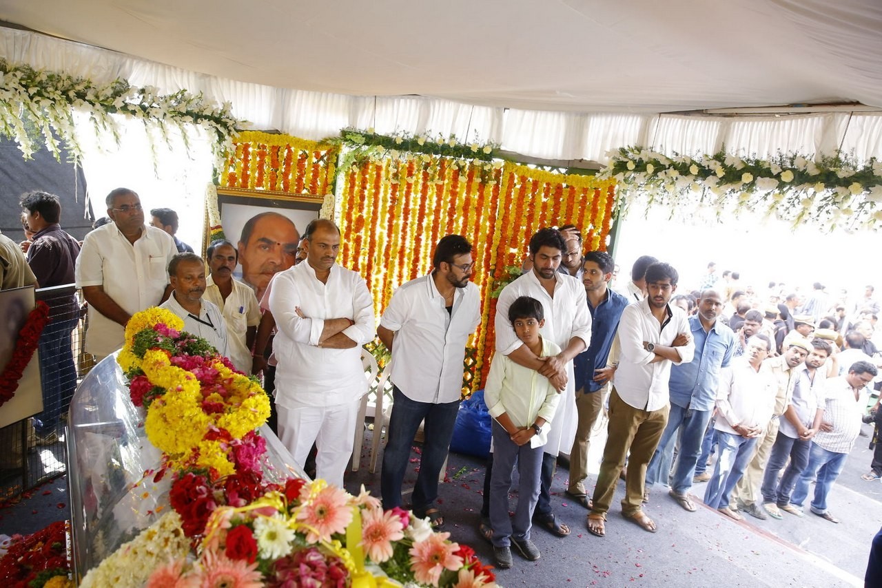 D Ramanaidu Anthima Yatra 03 - 156 / 282 photos