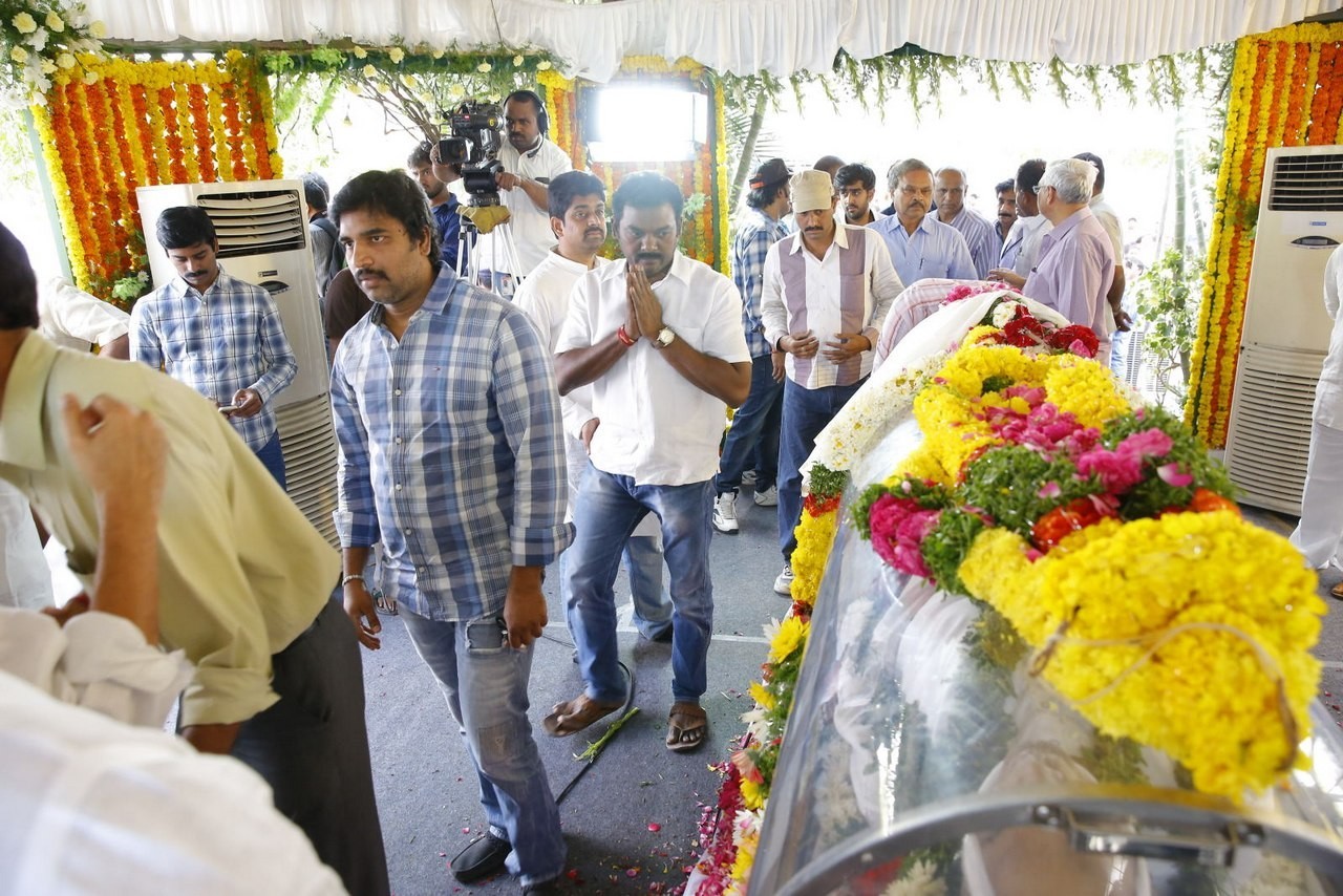 D Ramanaidu Anthima Yatra 03 - 168 / 282 photos