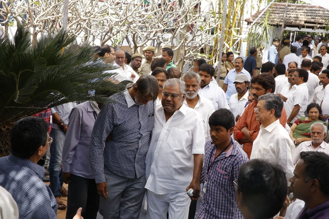 D Ramanaidu Anthima Yatra 03 - 179 / 282 photos