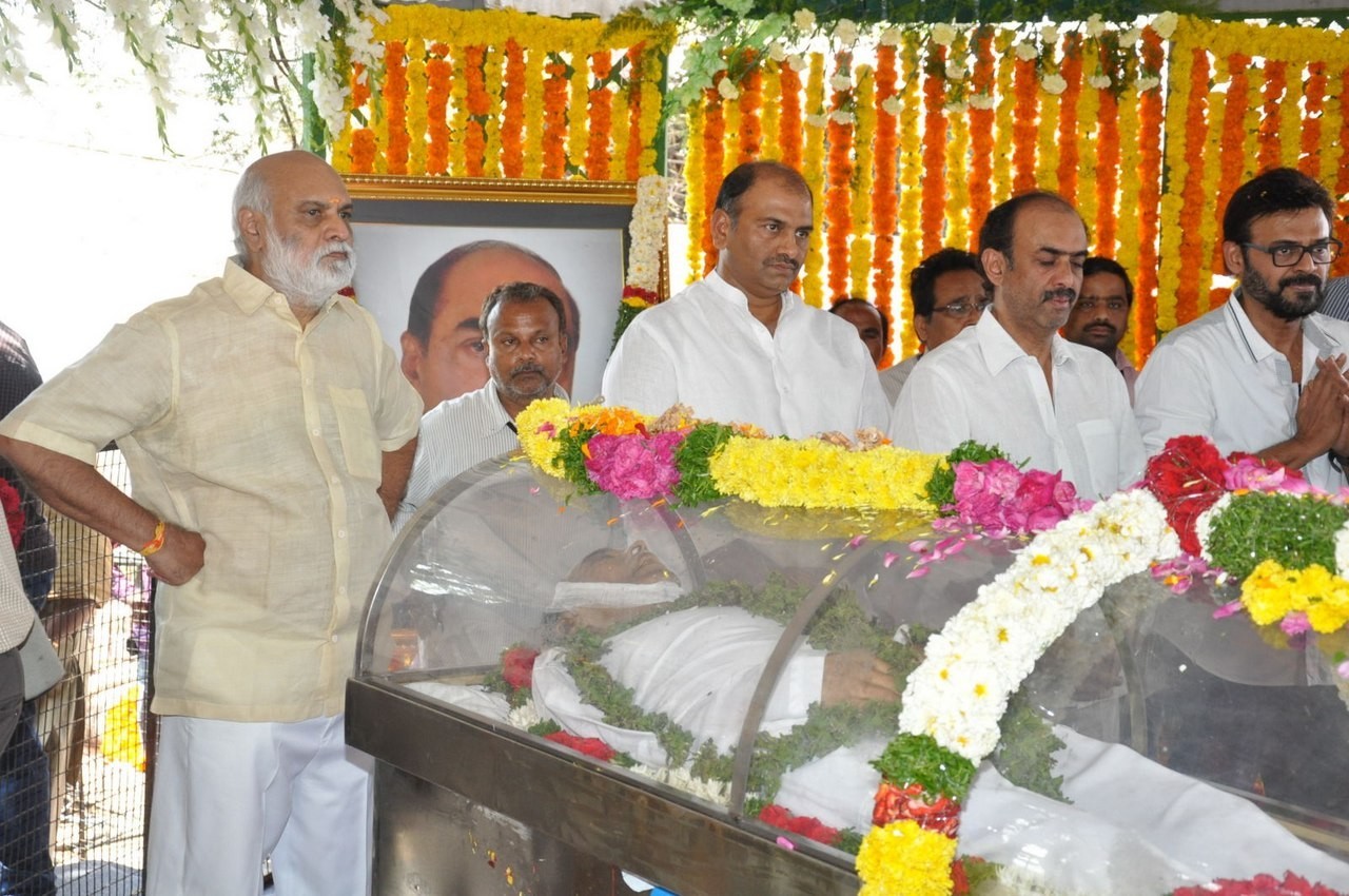 D Ramanaidu Anthima Yatra 03 - 197 / 282 photos