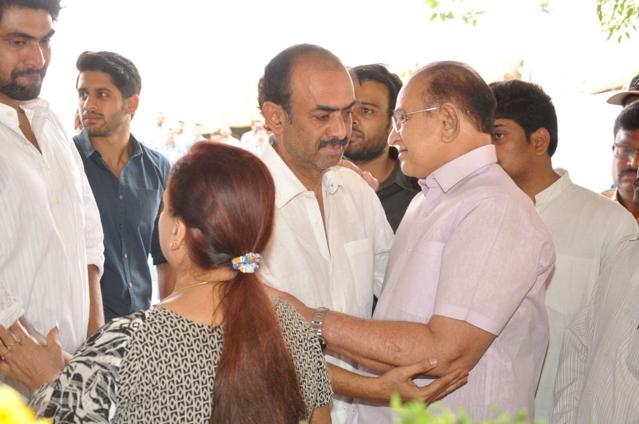 D Ramanaidu Anthima Yatra 03 - 215 / 282 photos