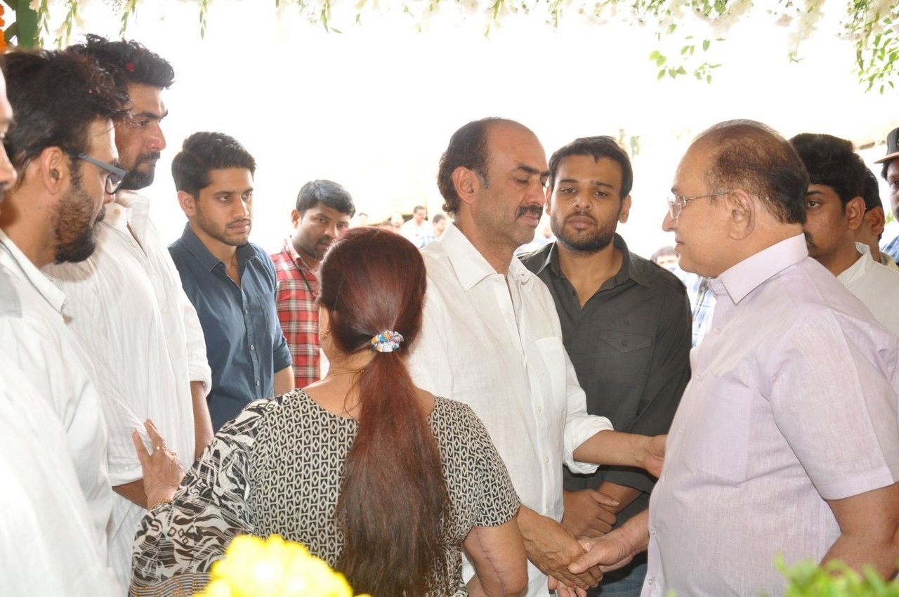 D Ramanaidu Anthima Yatra 03 - 240 / 282 photos