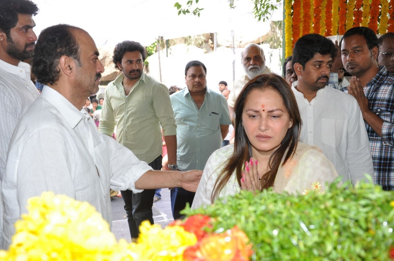 D Ramanaidu Anthima Yatra 03 - 246 / 282 photos