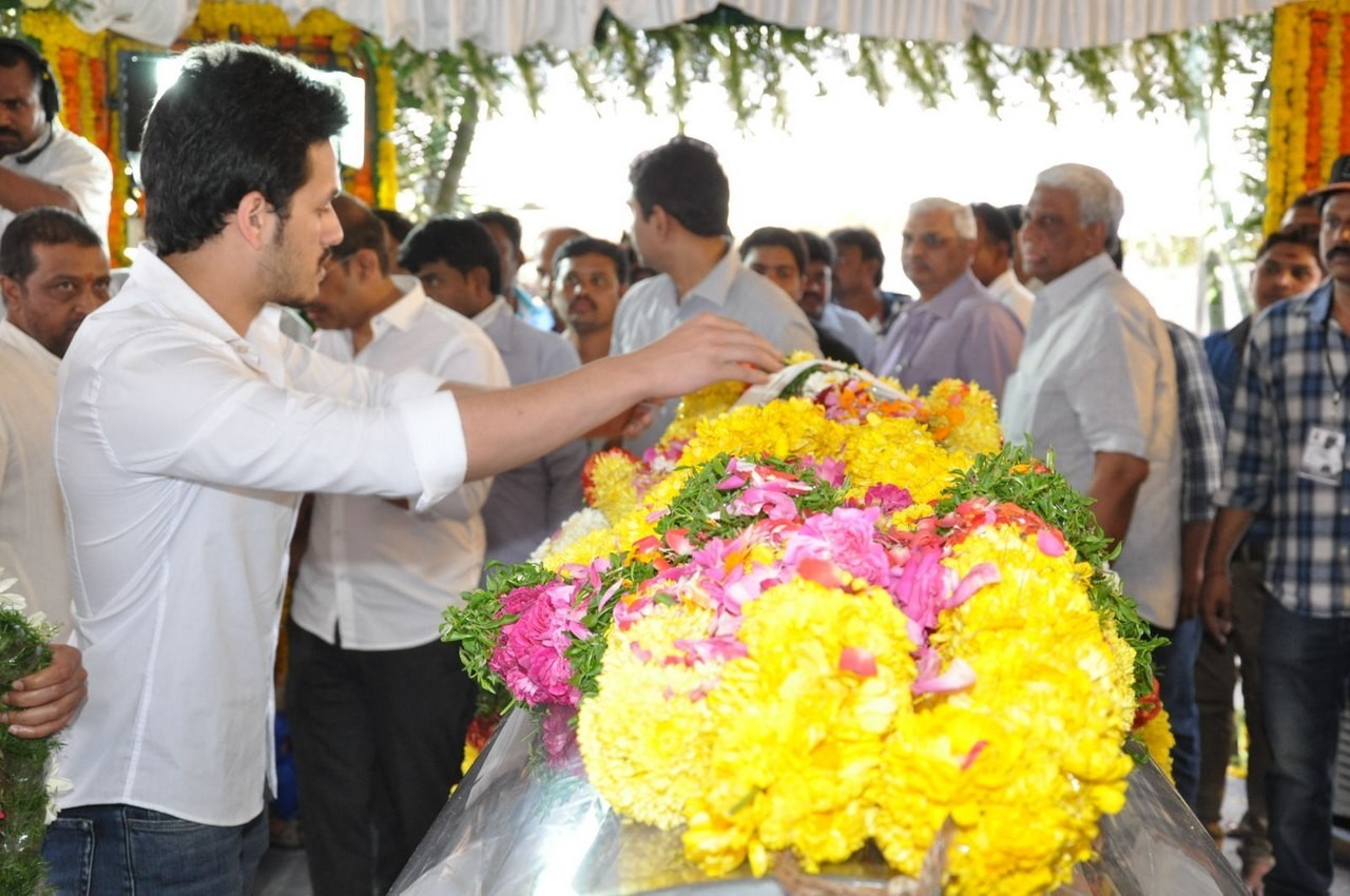 D Ramanaidu Anthima Yatra 04 - 11 / 234 photos