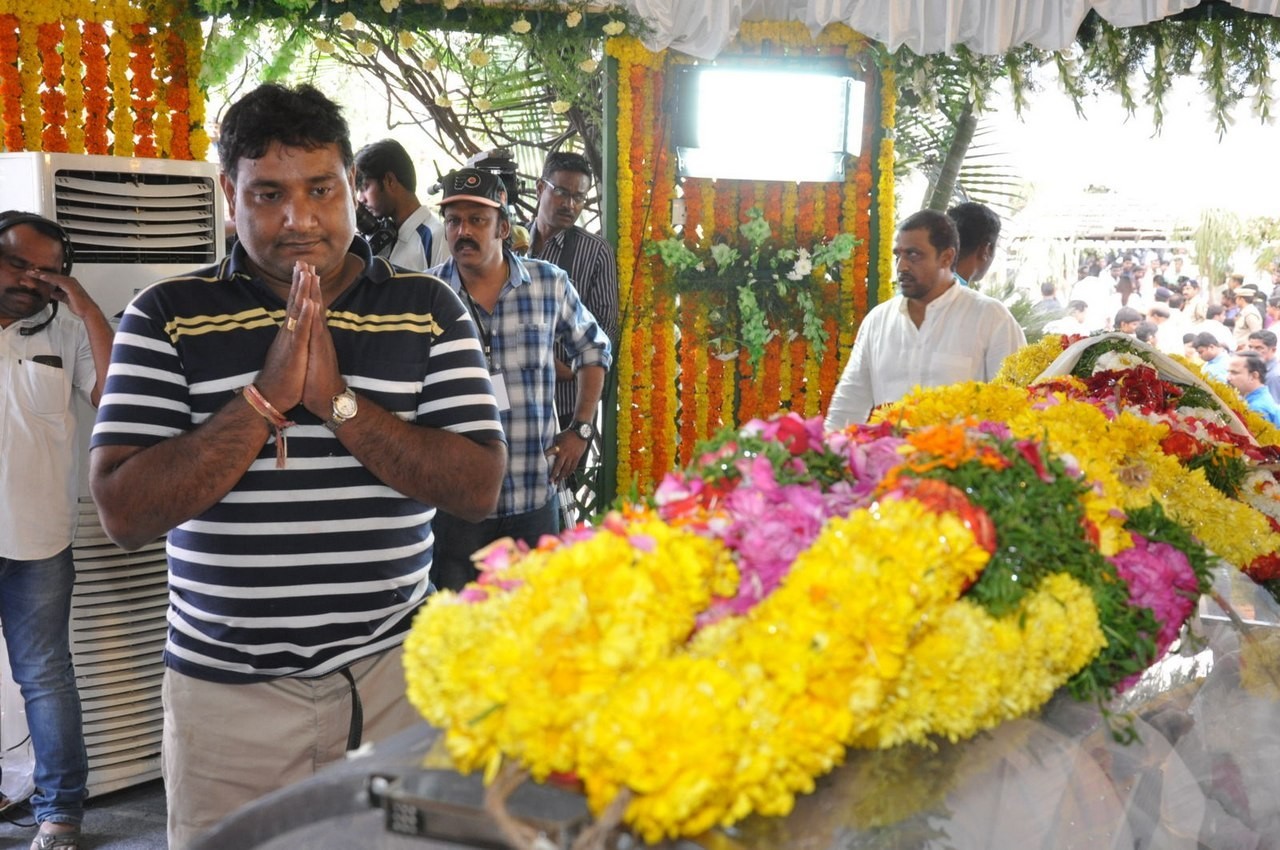 D Ramanaidu Anthima Yatra 04 - 16 / 234 photos
