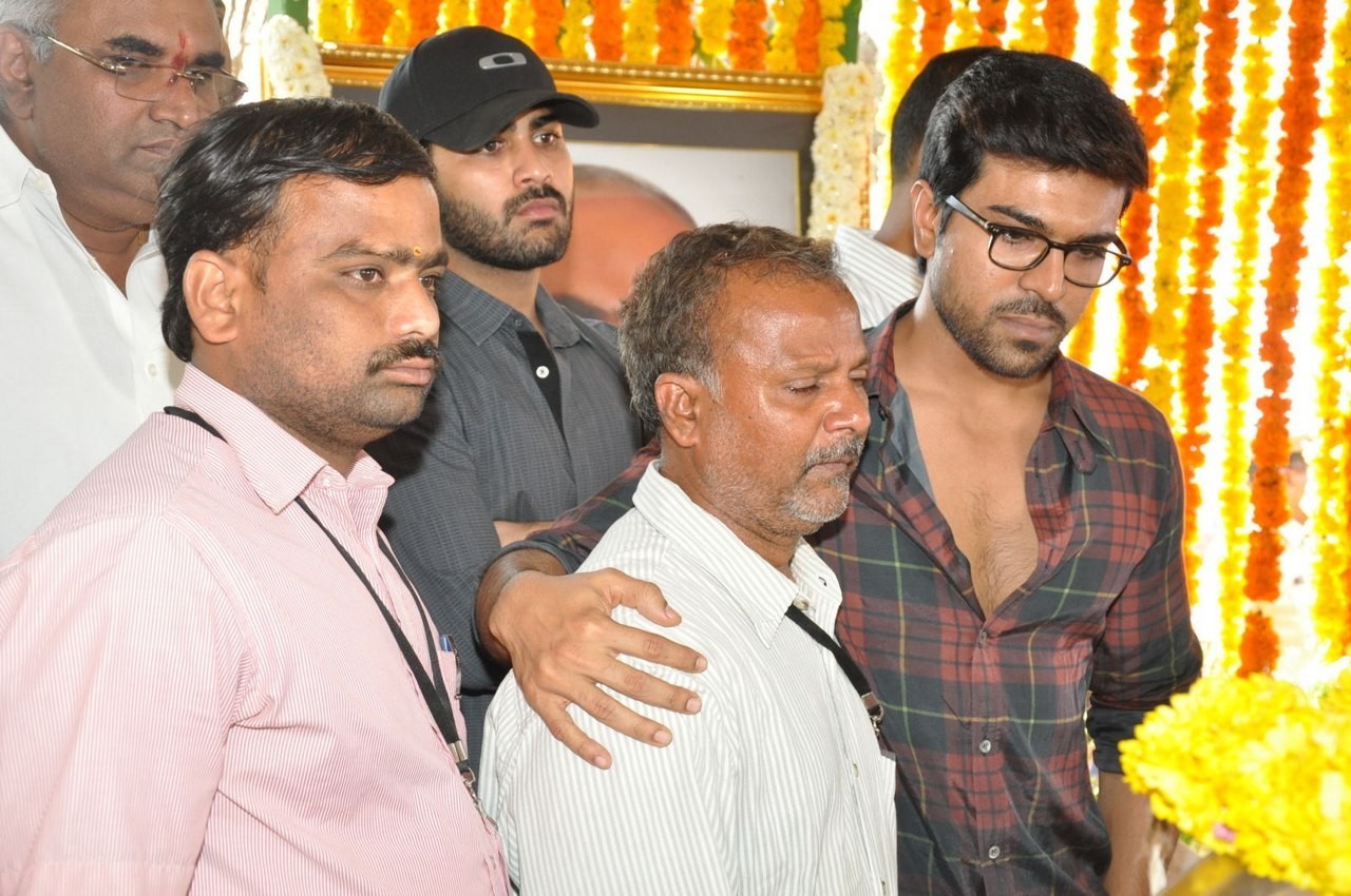 D Ramanaidu Anthima Yatra 04 - 25 / 234 photos