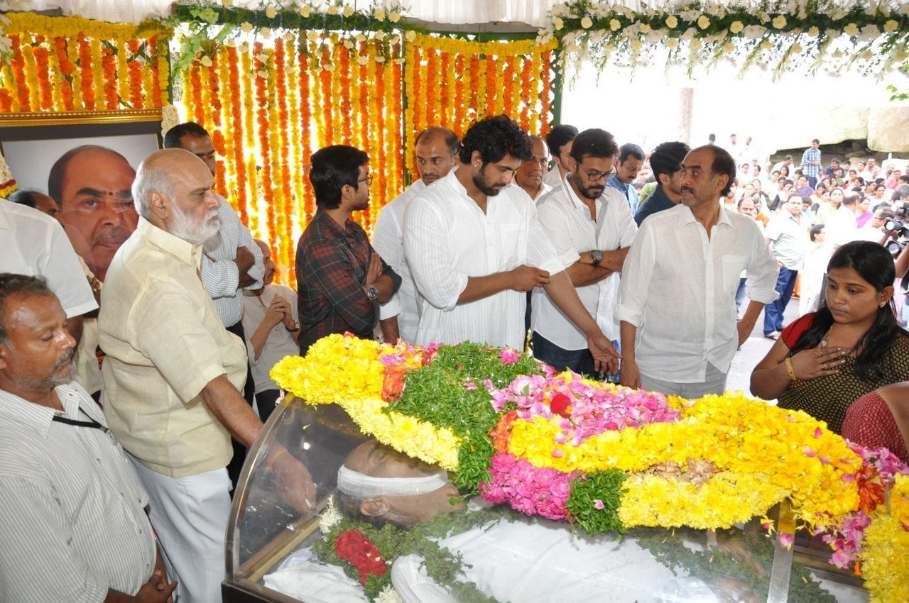 D Ramanaidu Anthima Yatra 04 - 34 / 234 photos