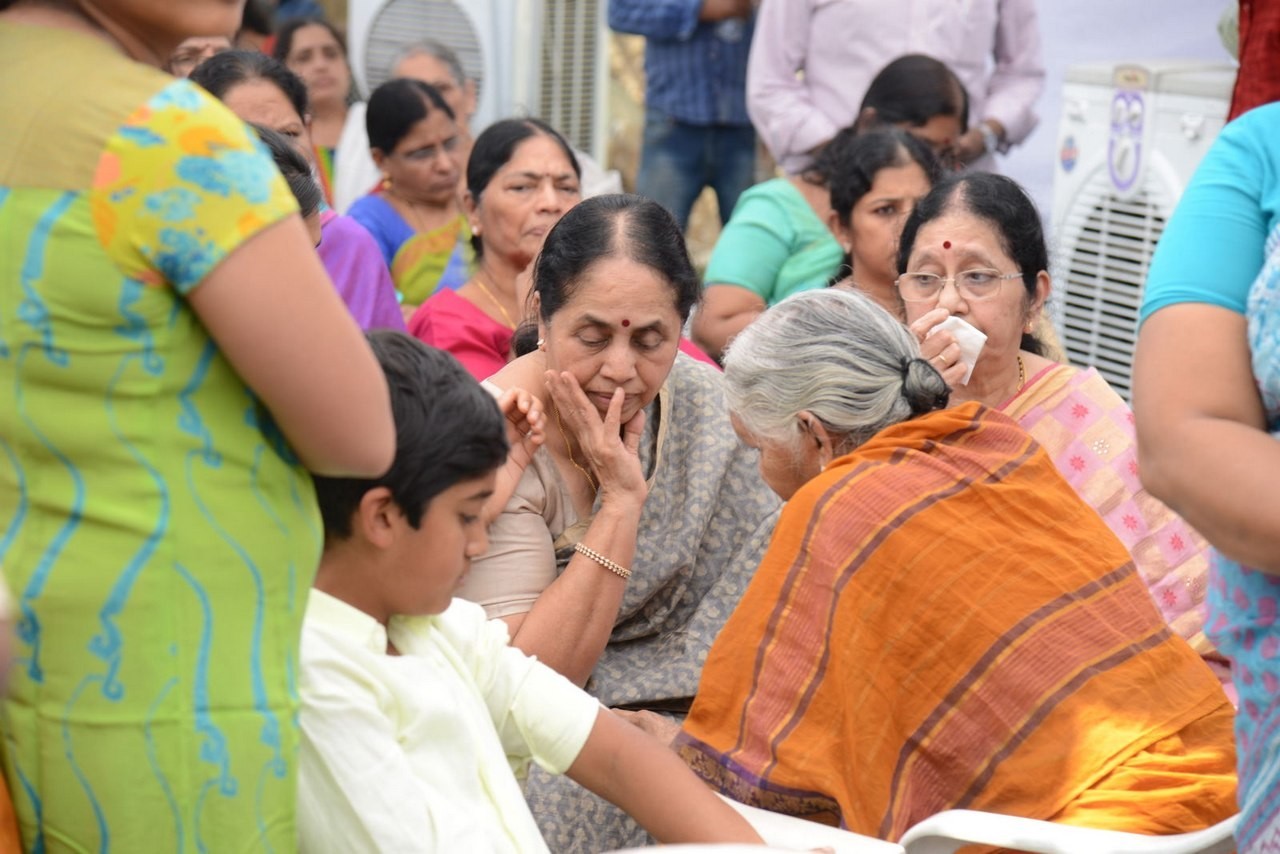 D Ramanaidu Anthima Yatra 04 - 130 / 234 photos