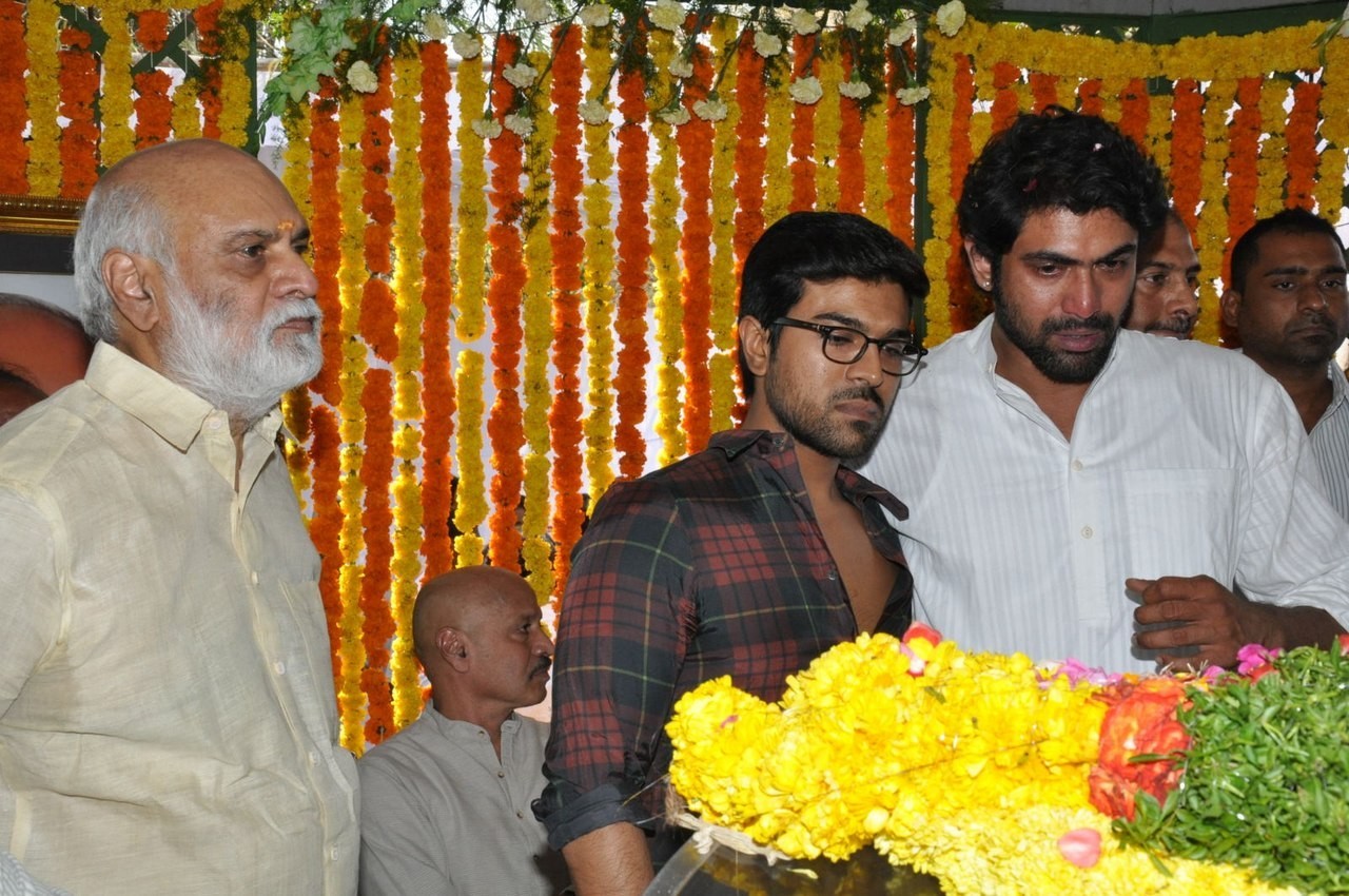 D Ramanaidu Anthima Yatra 04 - 169 / 234 photos