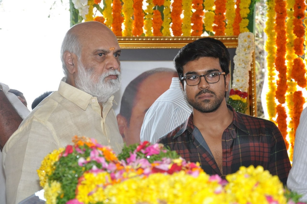D Ramanaidu Anthima Yatra 04 - 198 / 234 photos