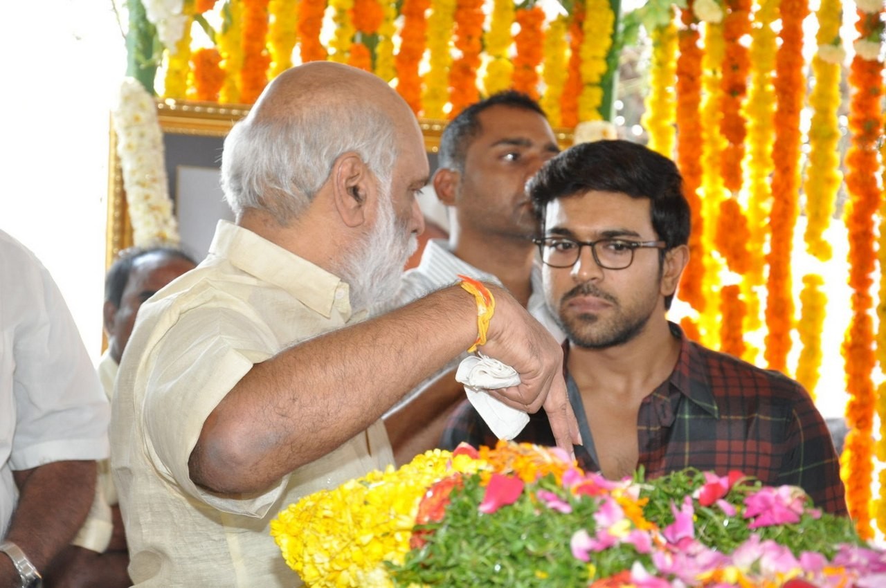 D Ramanaidu Anthima Yatra 04 - 201 / 234 photos