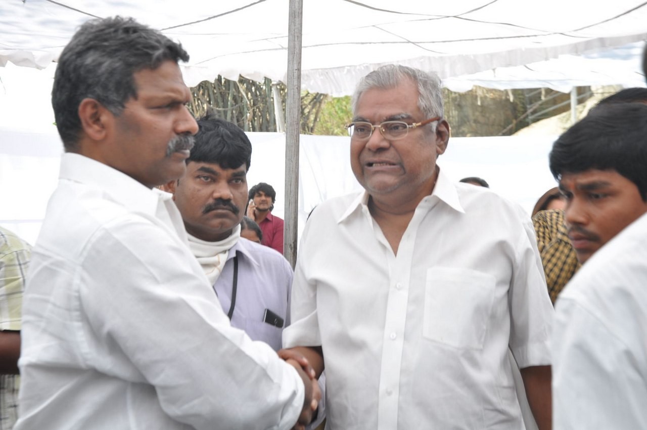 D Ramanaidu Anthima Yatra 04 - 218 / 234 photos