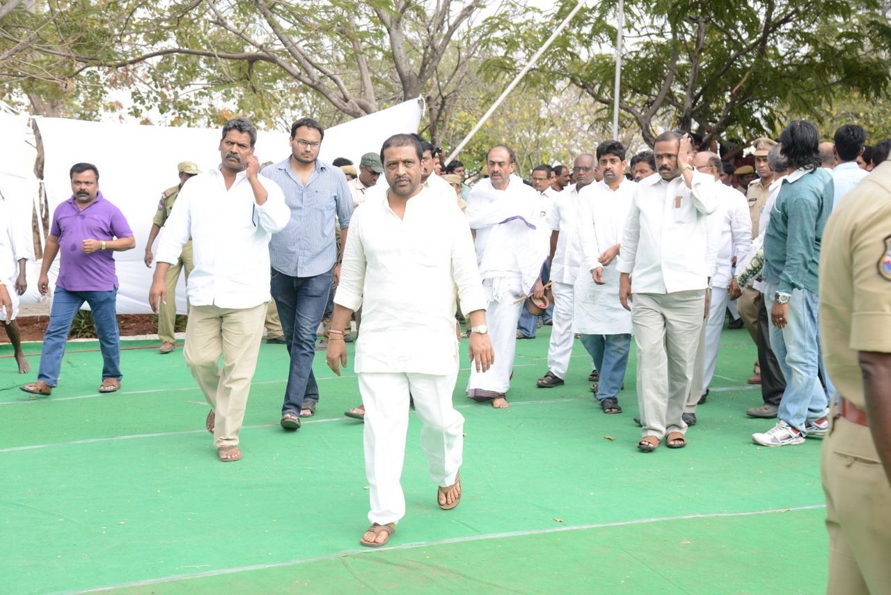 D Ramanaidu Anthima Yatra 06 - 36 / 141 photos