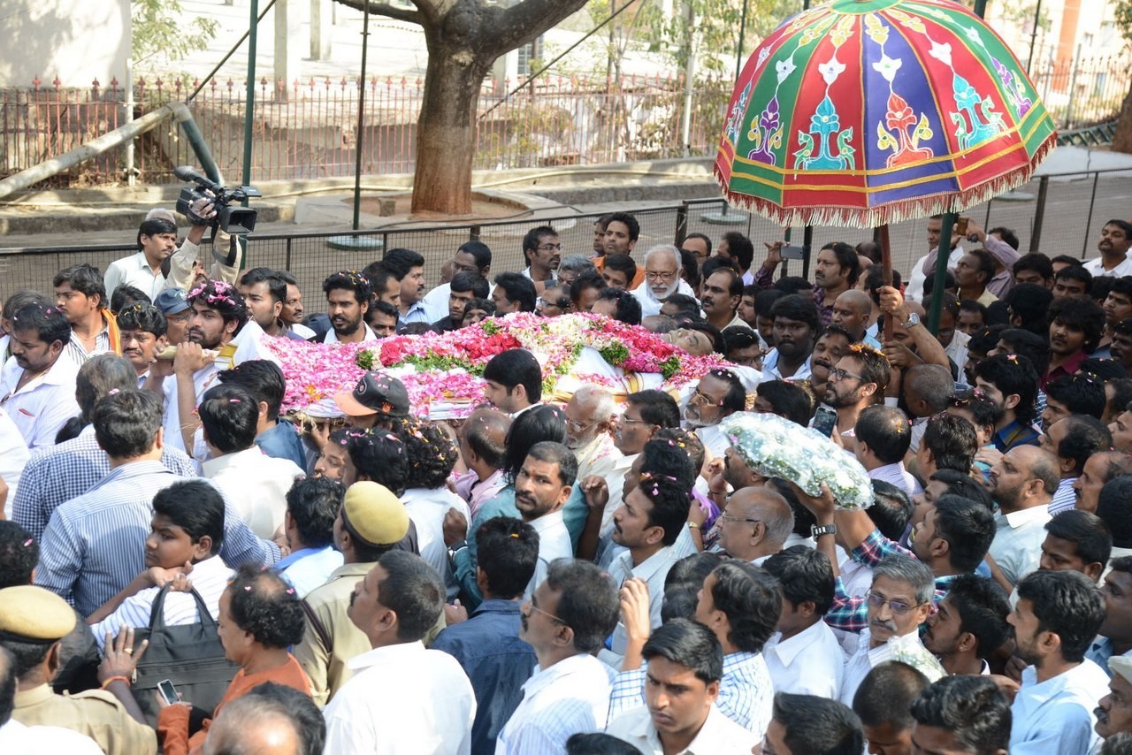 D Ramanaidu Anthima Yatra 06 - 38 / 141 photos