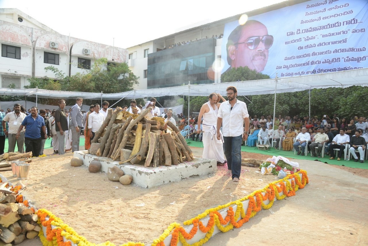 D Ramanaidu Anthima Yatra 06 - 56 / 141 photos