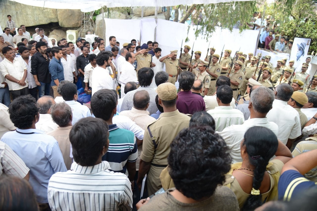 D Ramanaidu Anthima Yatra 06 - 78 / 141 photos