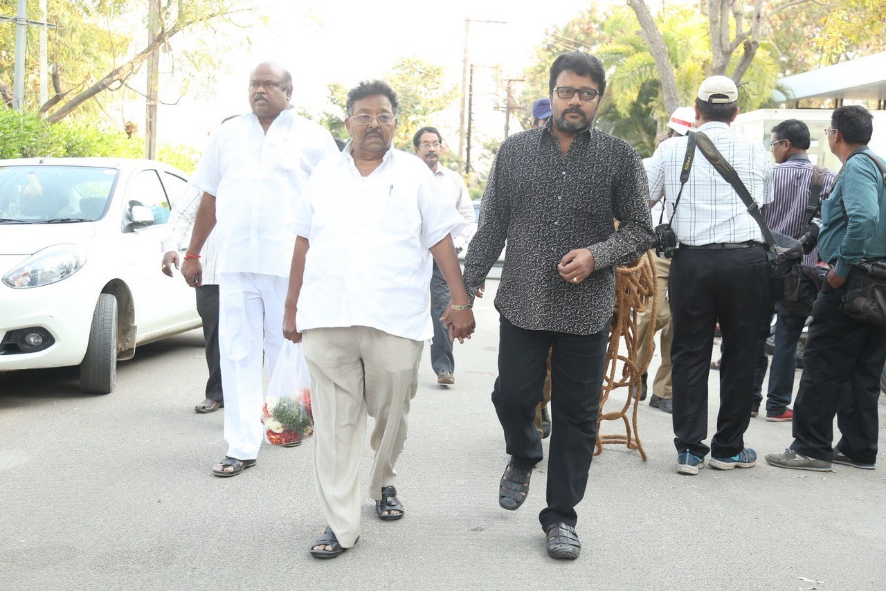 D Ramanaidu Condolences Photos 01 - 42 / 162 photos