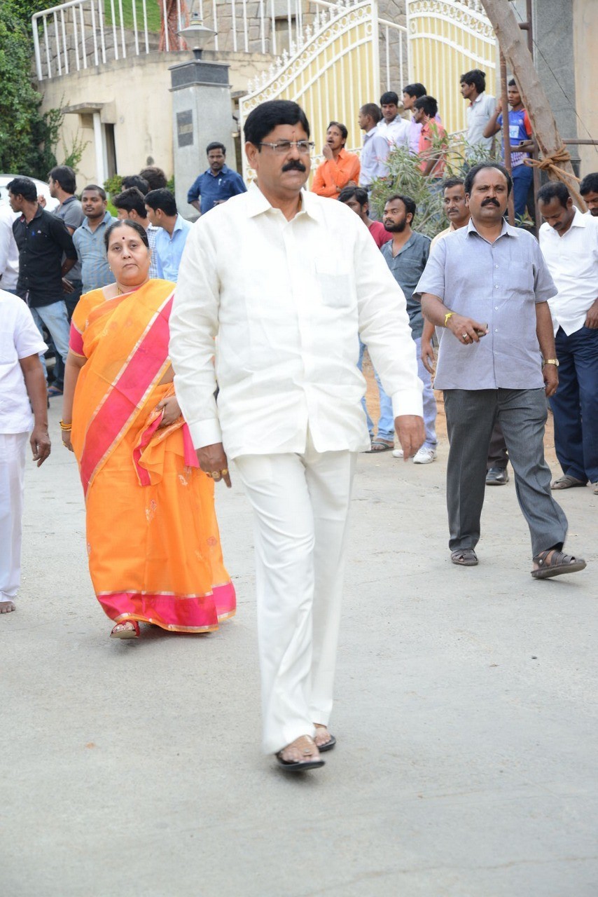 D Ramanaidu Condolences Photos 01 - 48 / 162 photos