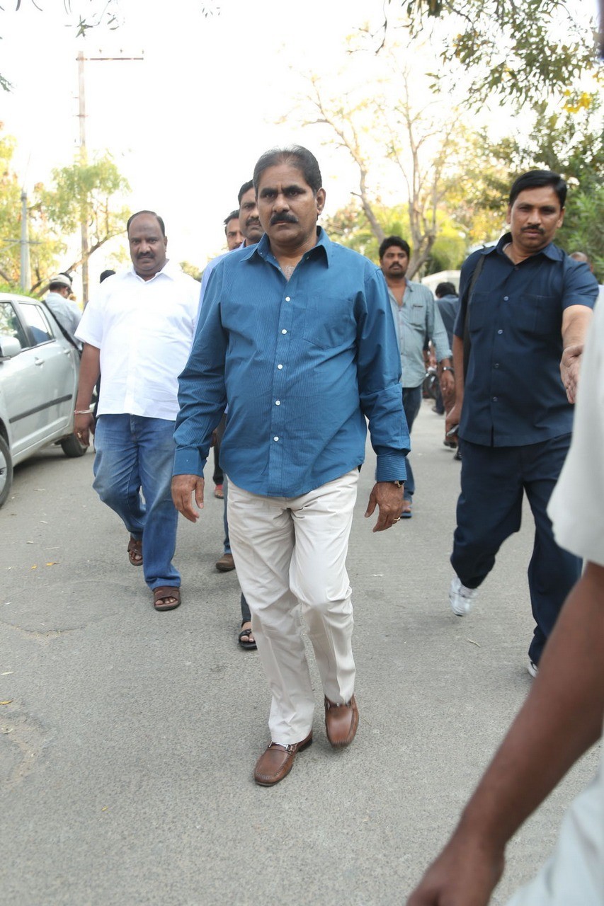 D Ramanaidu Condolences Photos 01 - 84 / 162 photos