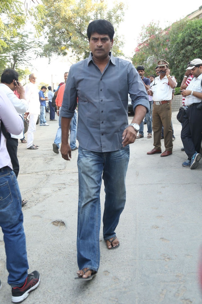 D Ramanaidu Condolences Photos 01 - 117 / 162 photos