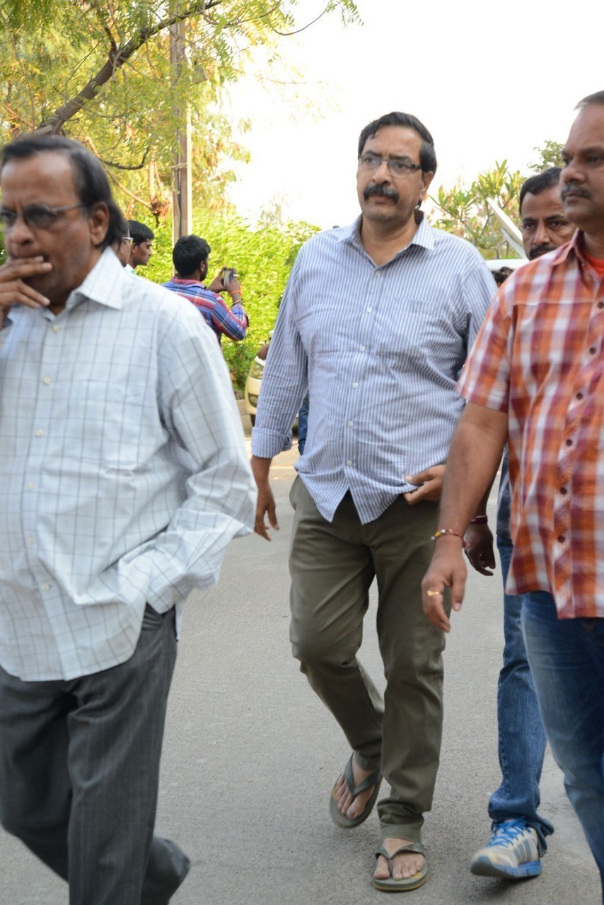 D Ramanaidu Condolences Photos 02 - 9 / 107 photos