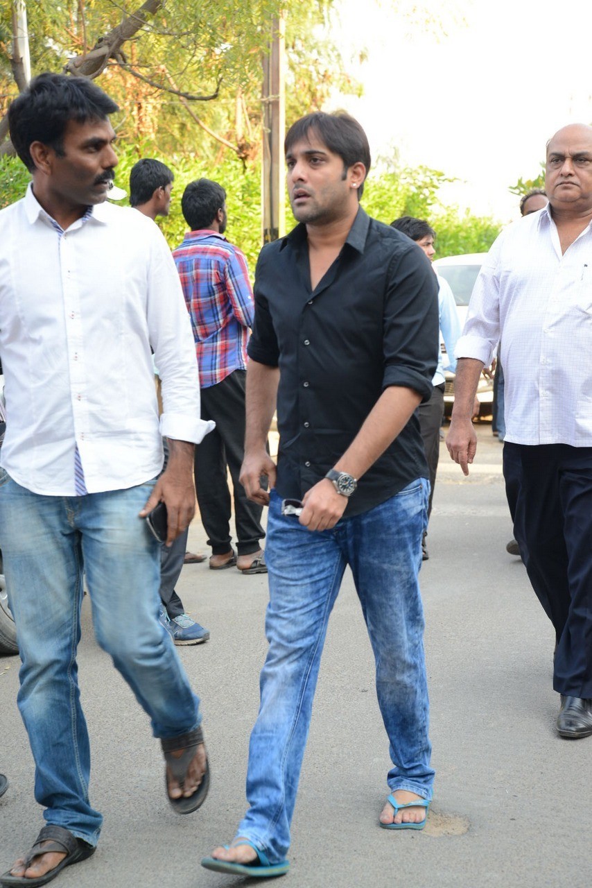 D Ramanaidu Condolences Photos 02 - 26 / 107 photos