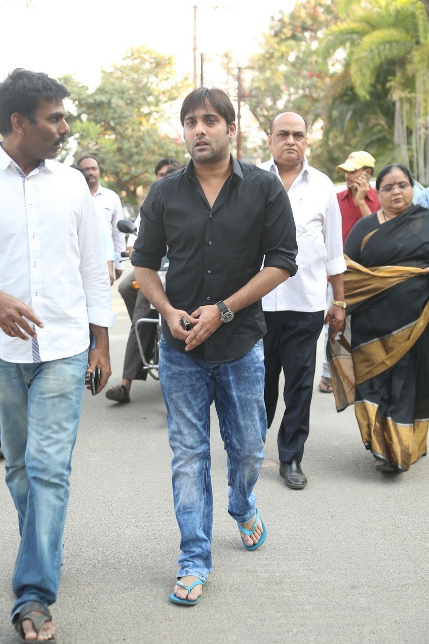 D Ramanaidu Condolences Photos 02 - 28 / 107 photos
