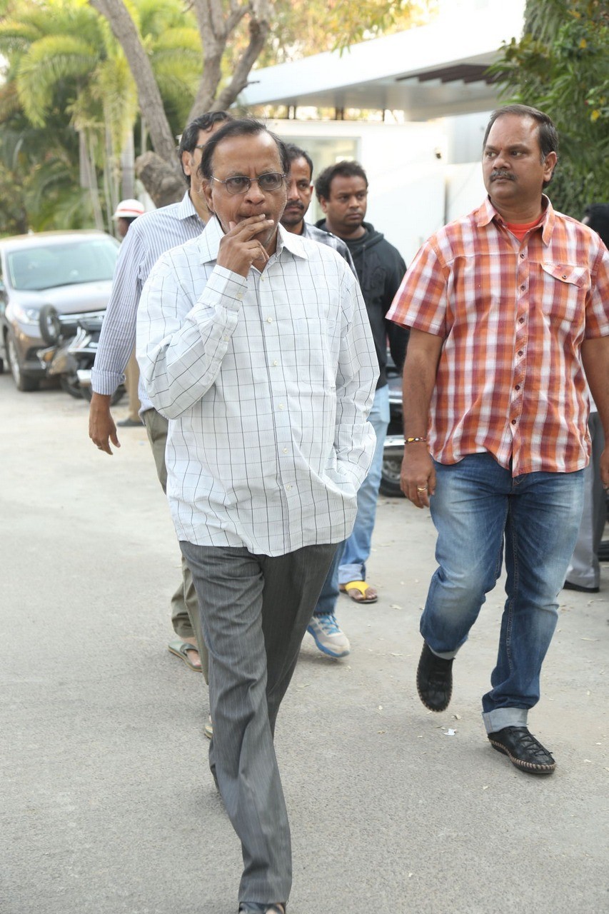 D Ramanaidu Condolences Photos 02 - 35 / 107 photos