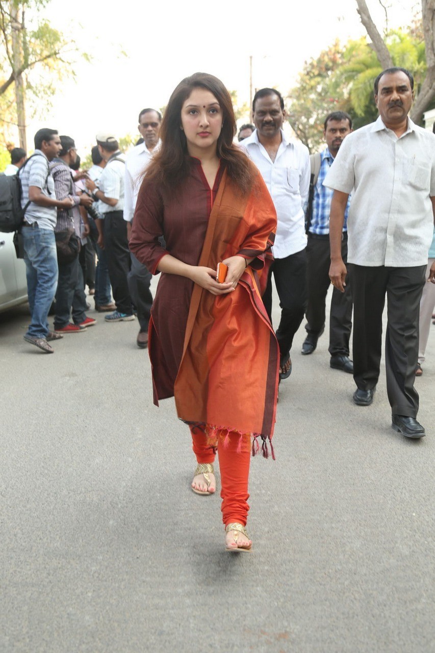 D Ramanaidu Condolences Photos 02 - 45 / 107 photos