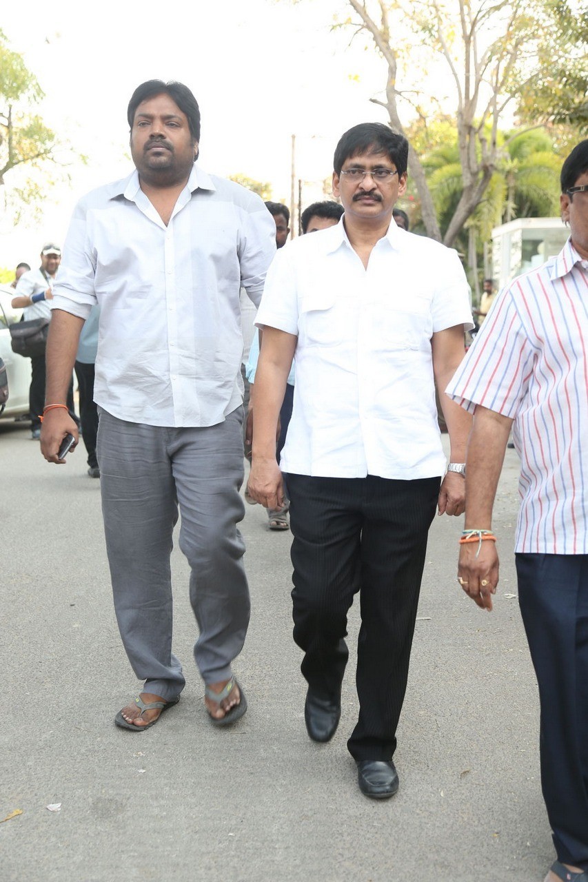 D Ramanaidu Condolences Photos 02 - 61 / 107 photos
