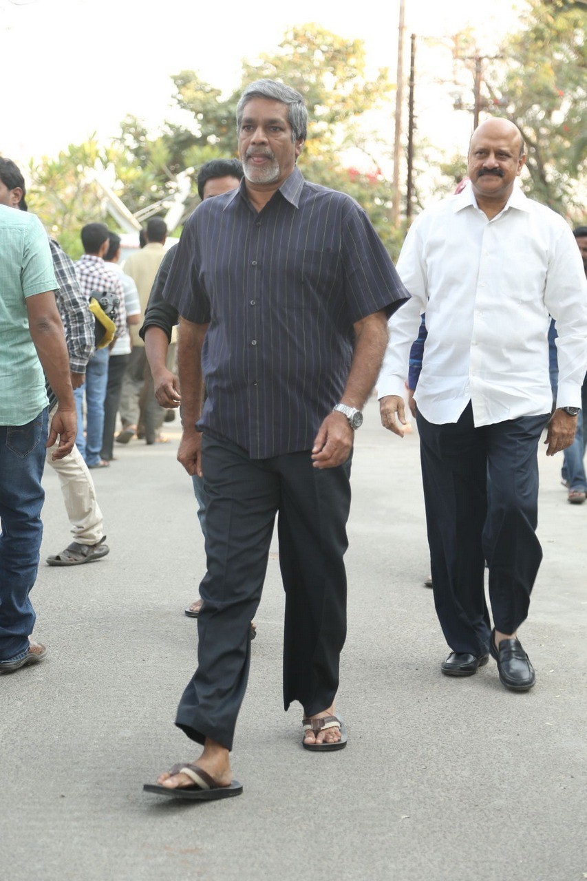 D Ramanaidu Condolences Photos 02 - 102 / 107 photos
