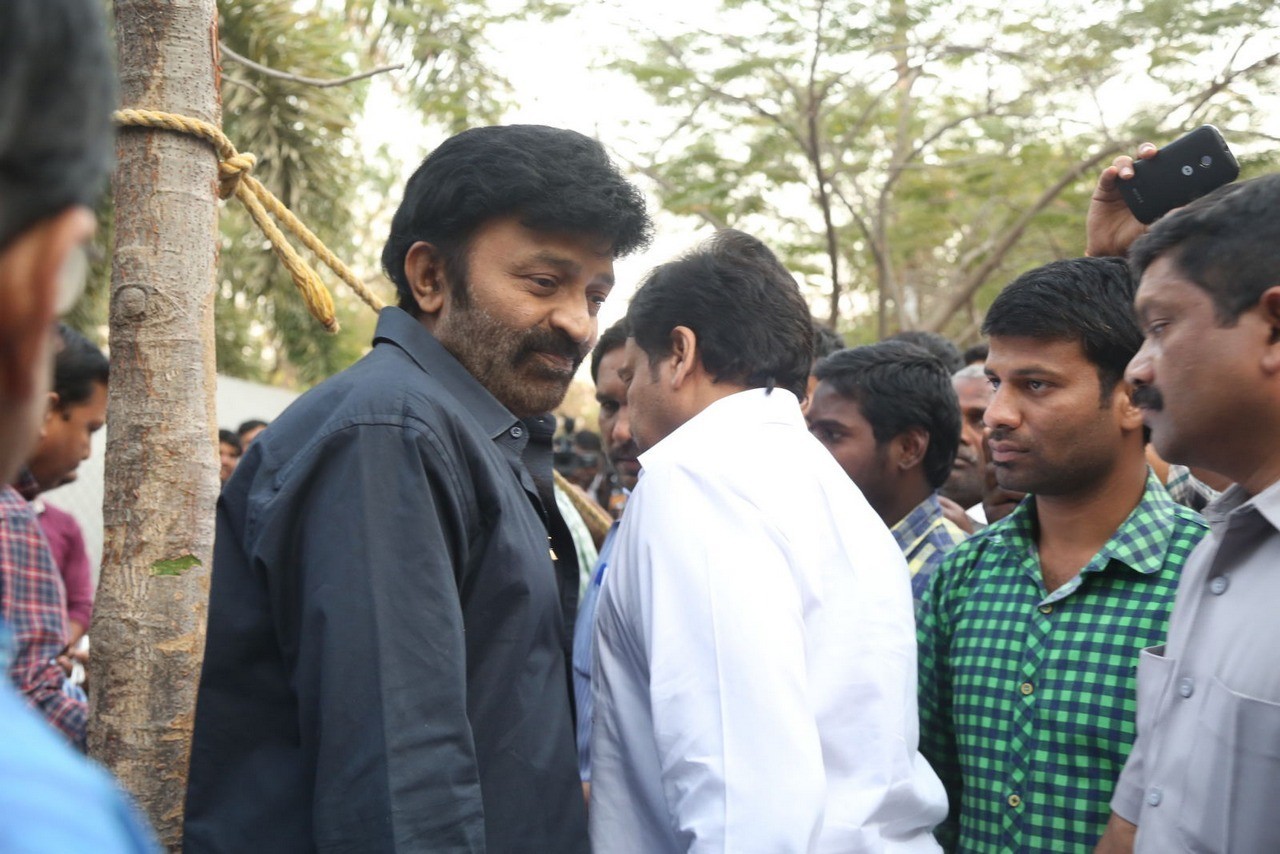 D Ramanaidu Condolences Photos 03 - 37 / 210 photos