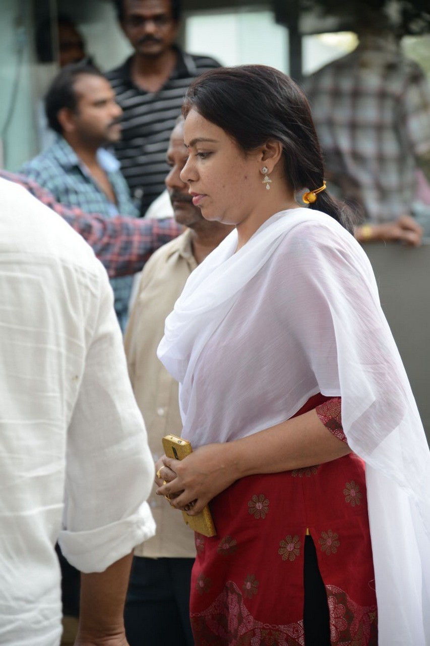 D Ramanaidu Condolences Photos 03 - 62 / 210 photos