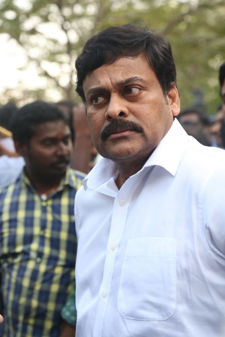 D Ramanaidu Condolences Photos 03 - 64 / 210 photos