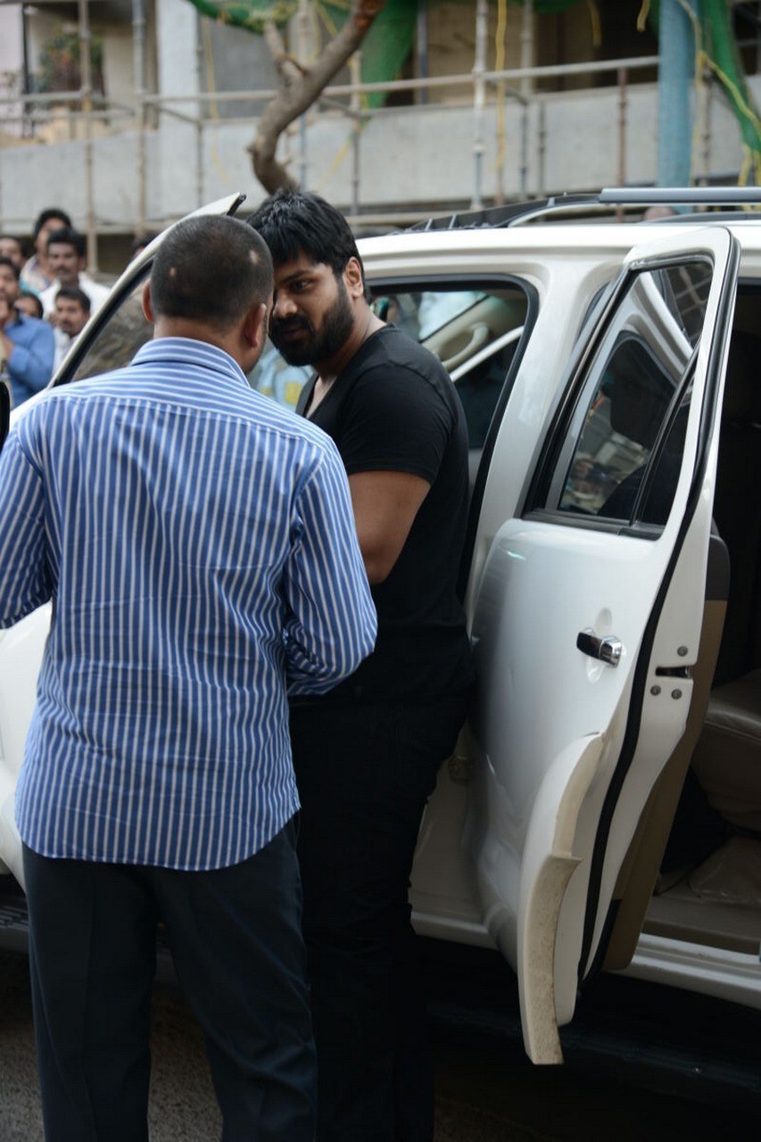 D Ramanaidu Condolences Photos 03 - 68 / 210 photos