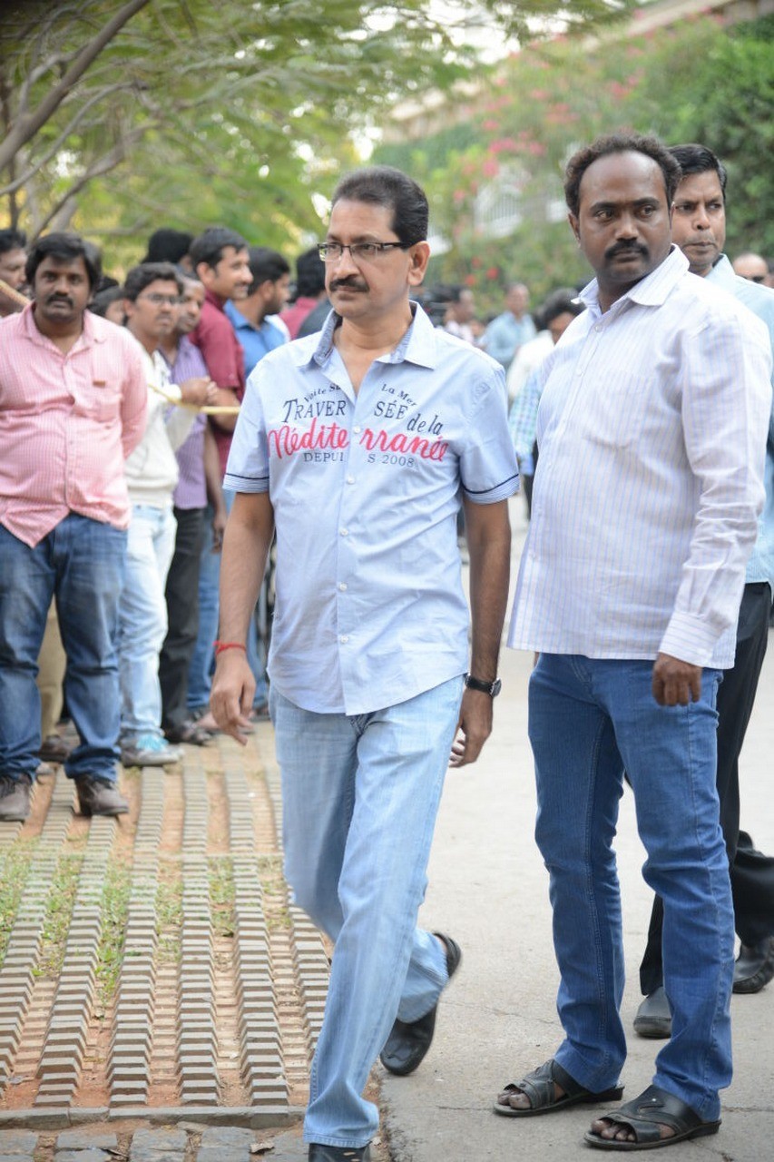 D Ramanaidu Condolences Photos 03 - 69 / 210 photos
