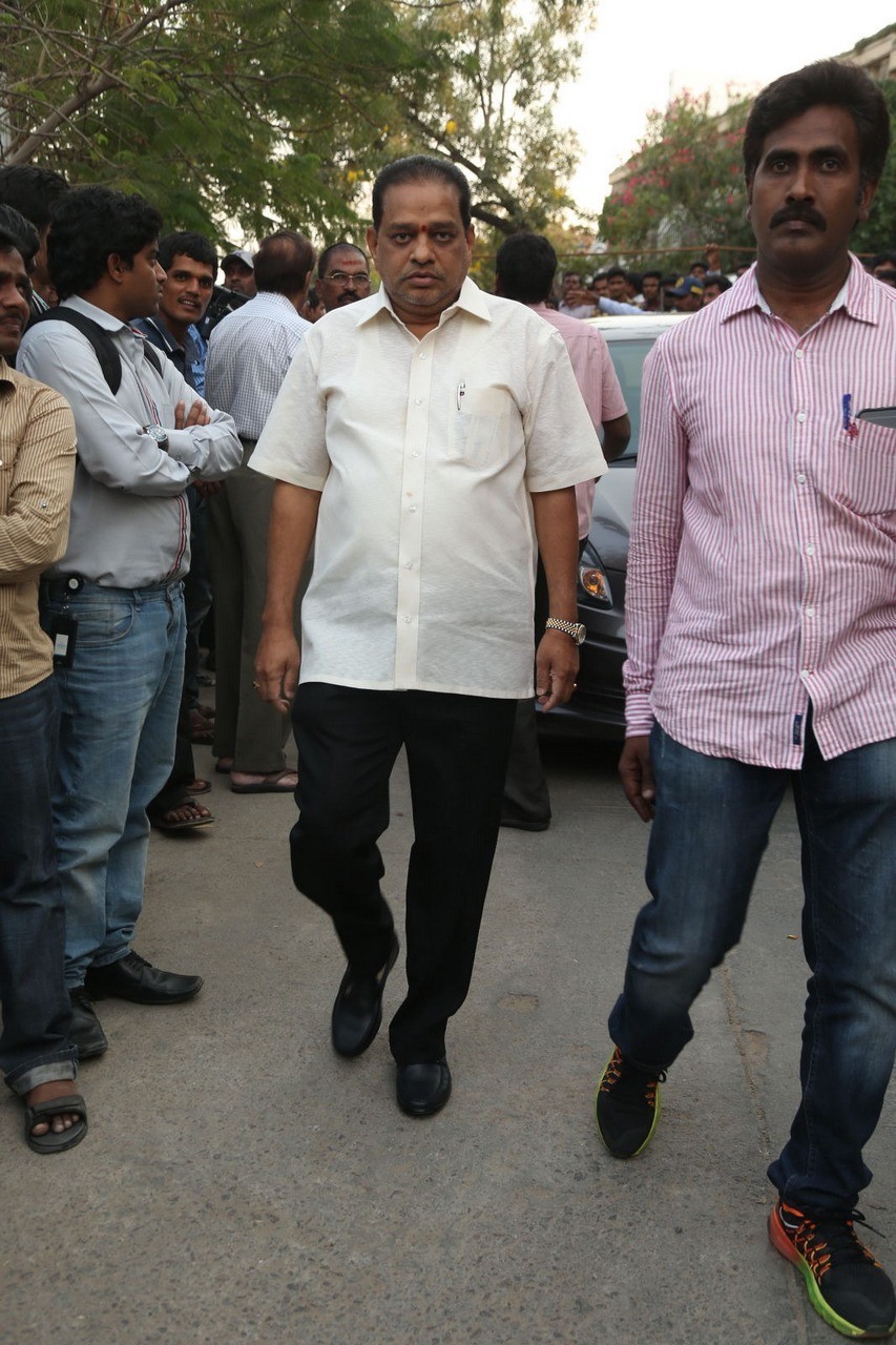 D Ramanaidu Condolences Photos 03 - 85 / 210 photos