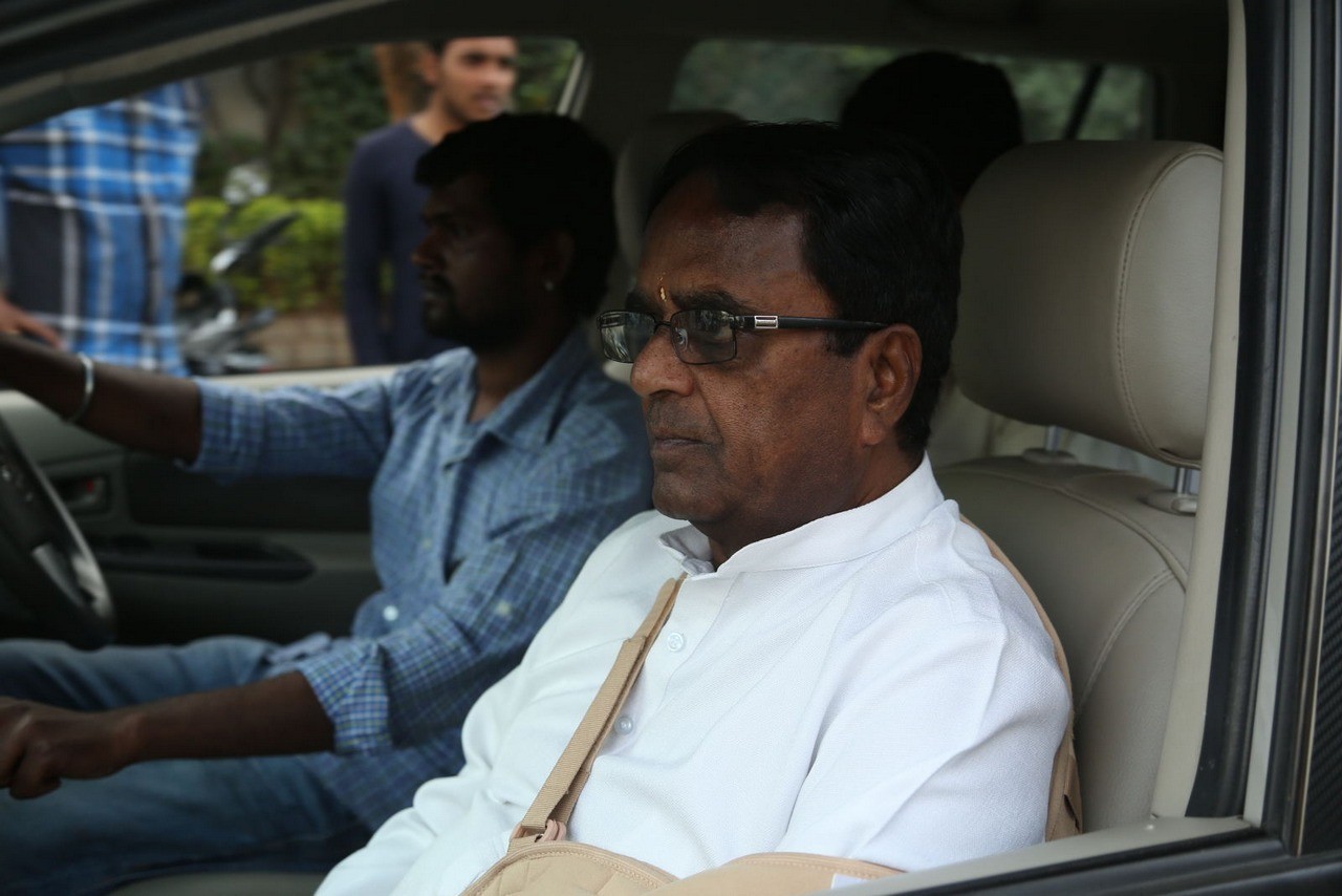 D Ramanaidu Condolences Photos 03 - 101 / 210 photos