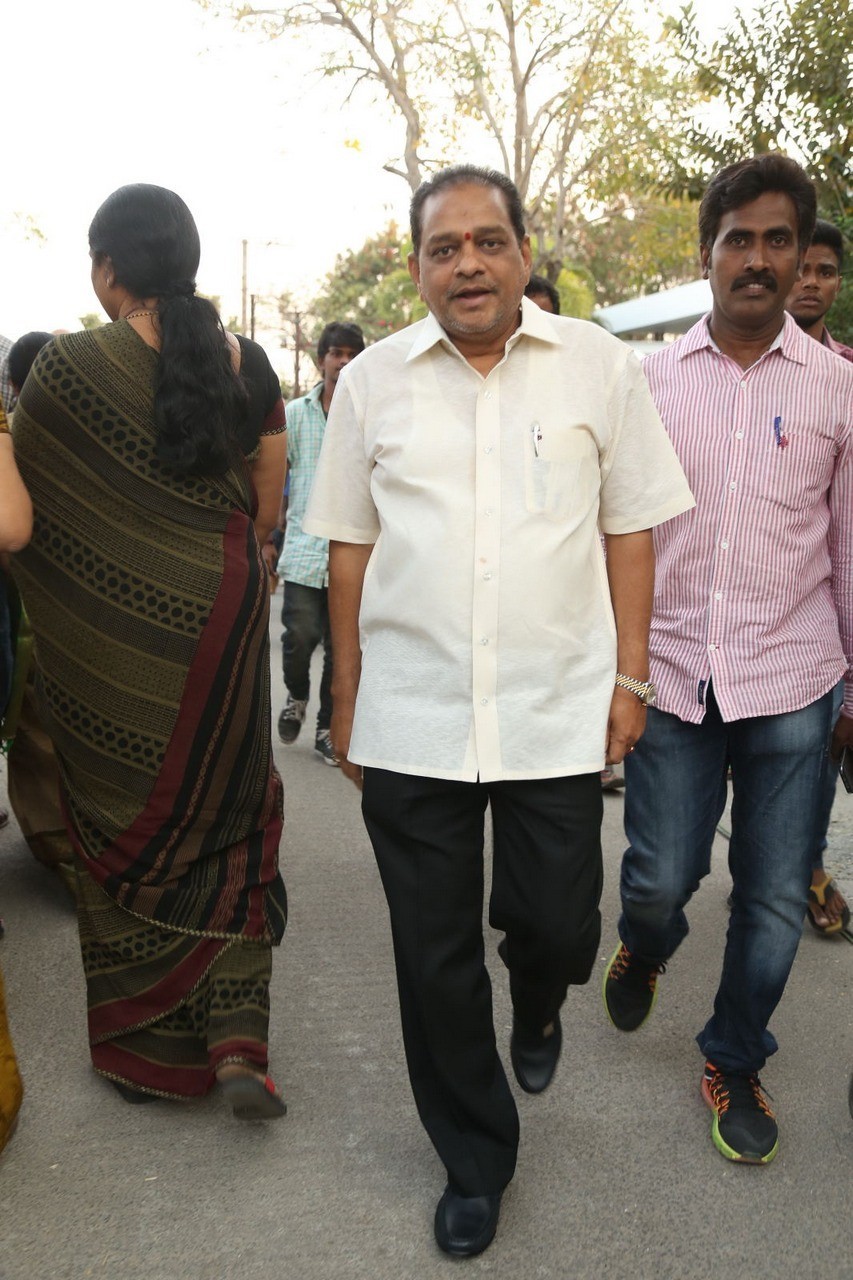 D Ramanaidu Condolences Photos 03 - 117 / 210 photos