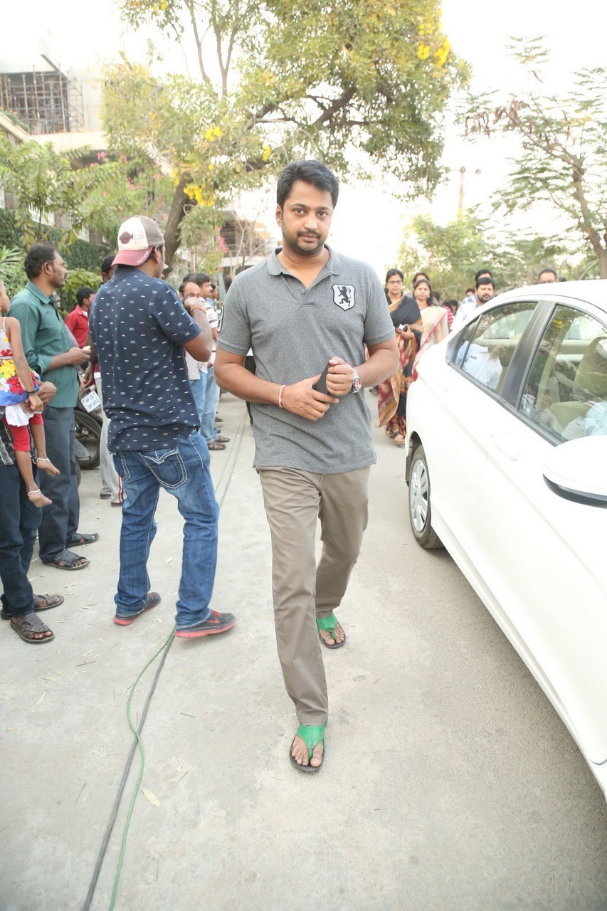 D Ramanaidu Condolences Photos 03 - 158 / 210 photos