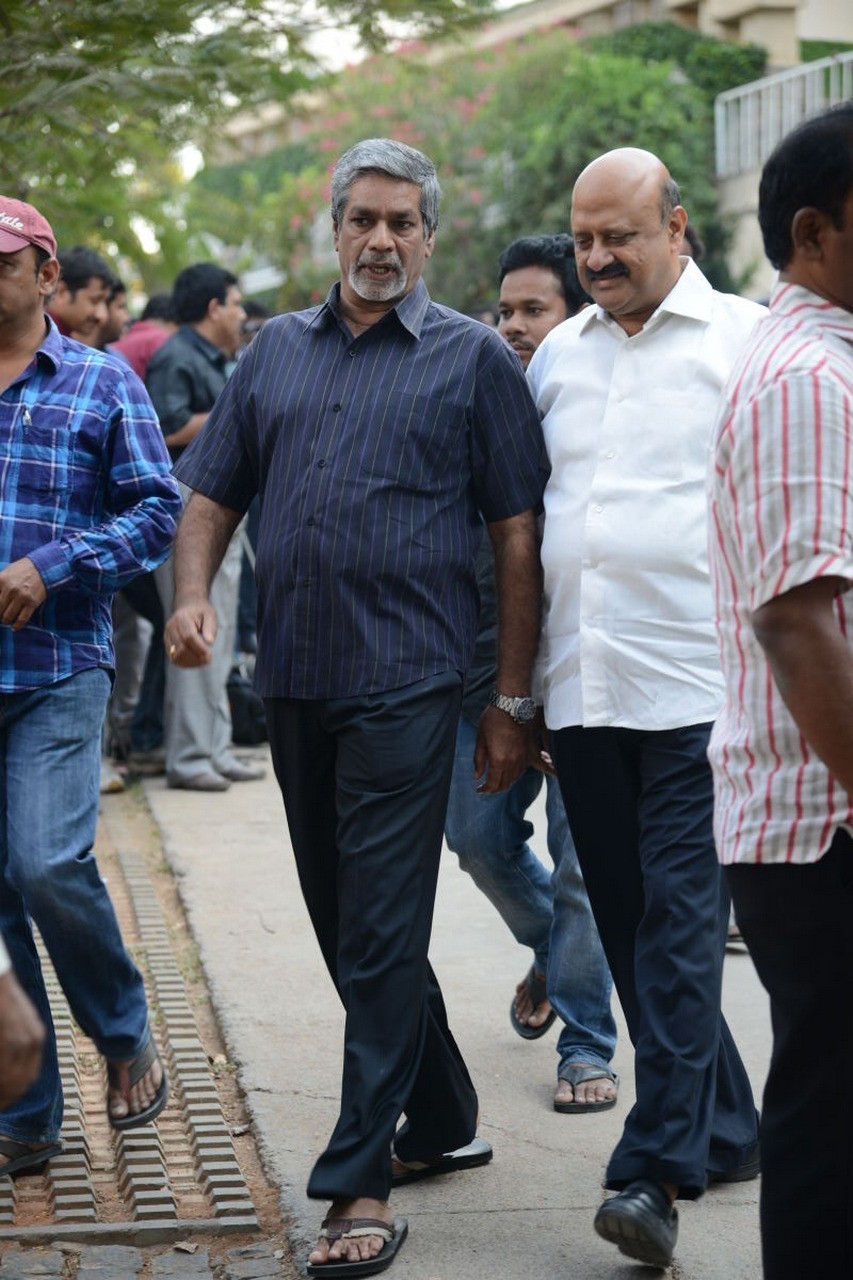 D Ramanaidu Condolences Photos 03 - 199 / 210 photos