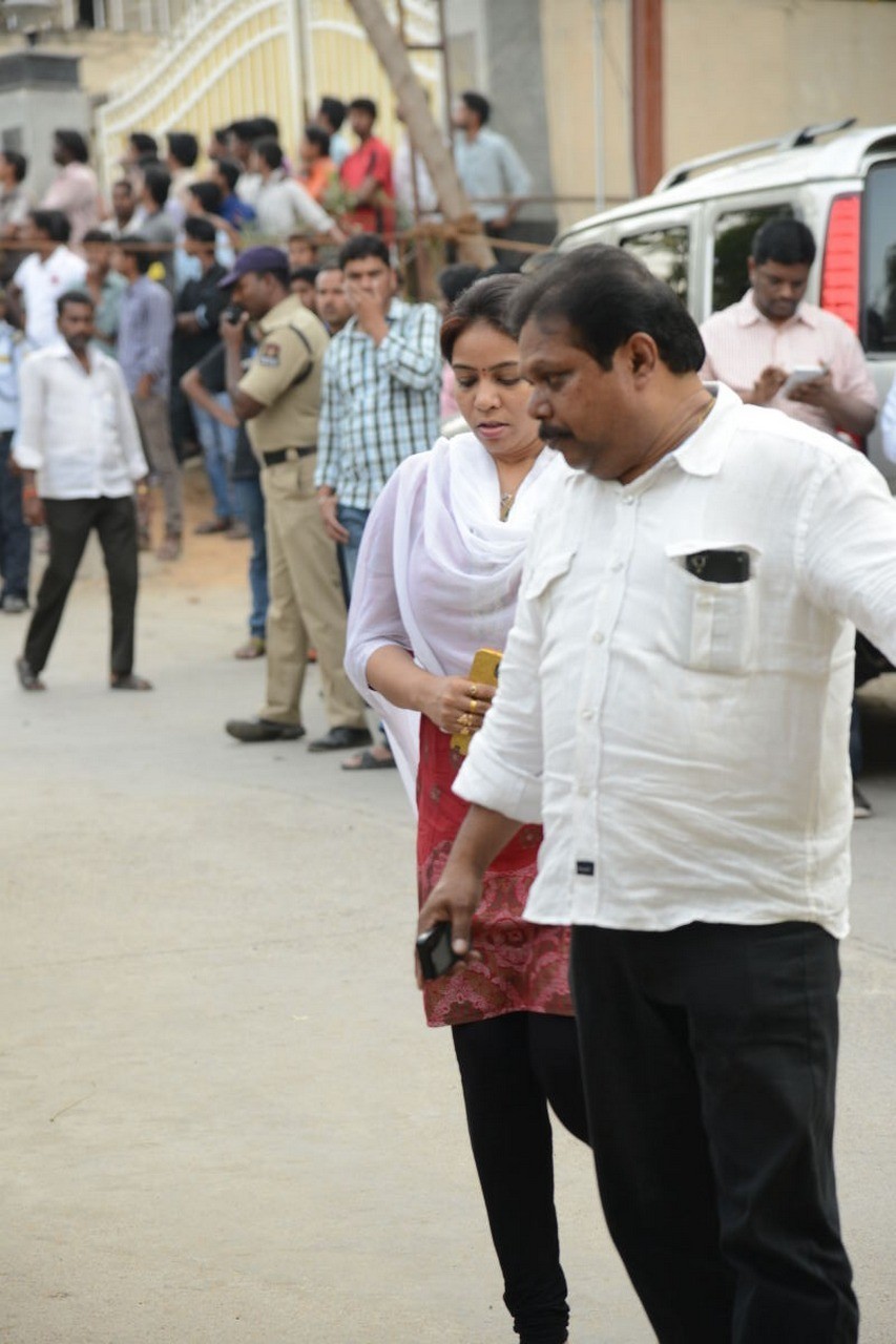 D Ramanaidu Condolences Photos 03 - 208 / 210 photos
