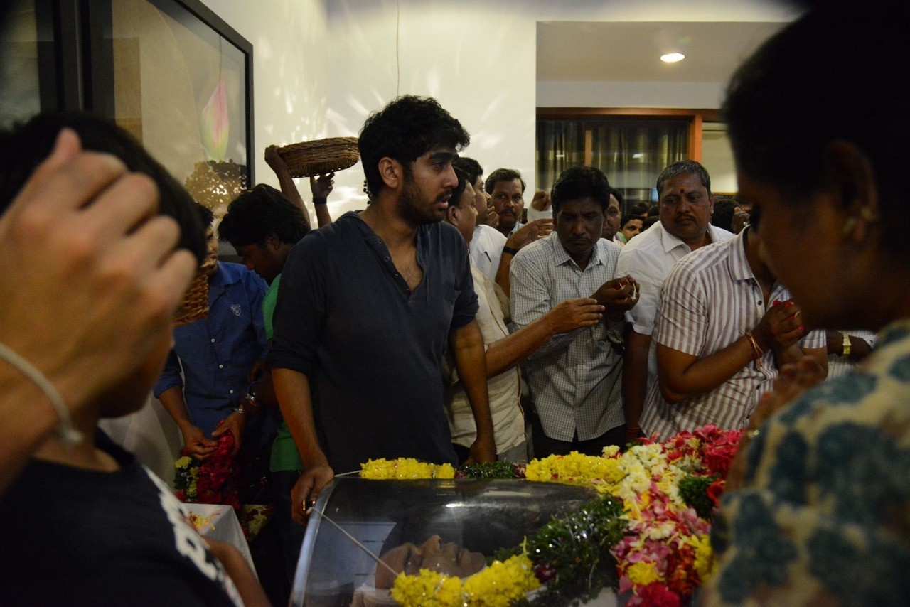 D Ramanaidu Condolences Photos 04 - 54 / 82 photos